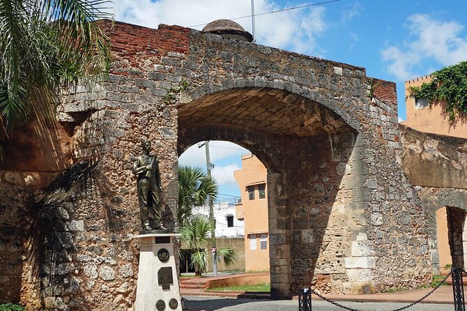 Day Trip to Santo Domingo from Punta Cana - Shopping stops and schedule adjustments: plan for the real world