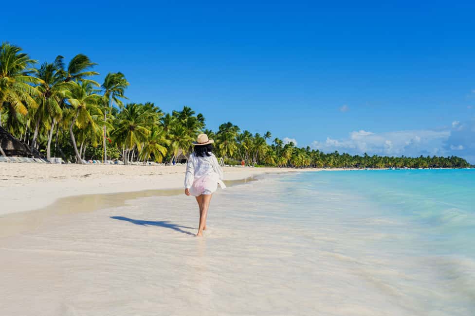 From Punta Cana: Catamaran Tour to Saona Island with Open Bar and Buffet - Saona in one day: what makes this itinerary feel worth it