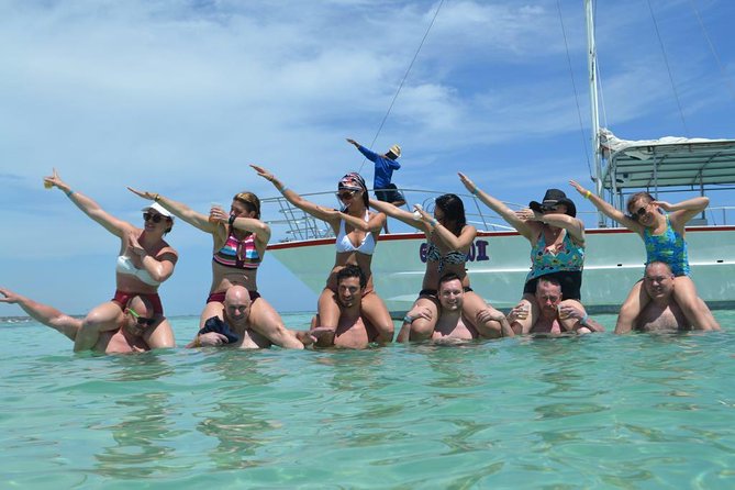 Full-Day Cruise to Saona Island - Natural Pool and Lunch - Bayahíbe to Saona: the speedboat ride and the first taste of the day