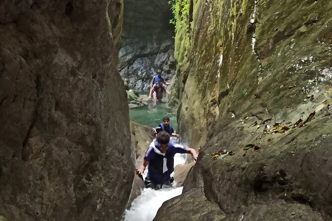 Hiking Tabernacle Thundering Waterfall in Dominican Republic - Safety and fitness: who this hike suits best