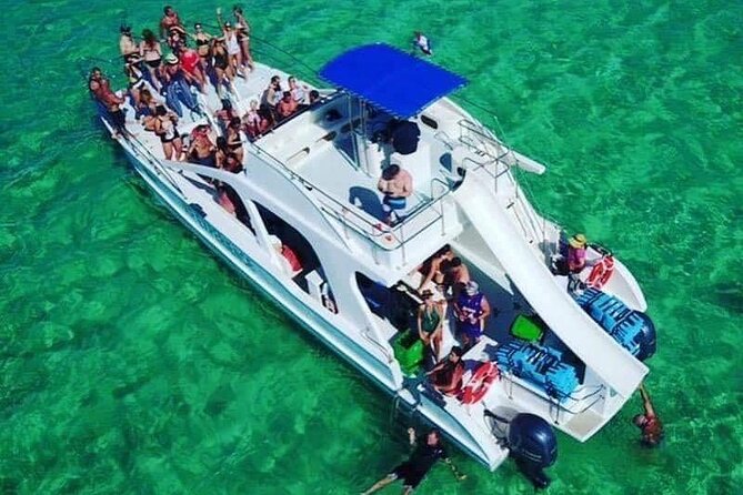 Hip Hop Beat and Live Dj Adults Only Party Boat and Free drinks - Snacks, Fruits, and Free Drinks: What You’re Actually Paying For