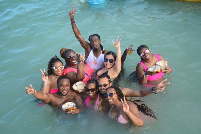 Hip Hop Party Boat Booze Cruise with Open Bar (Adults Only) - Playa Los Corales Stop: The Short Welcome Moment