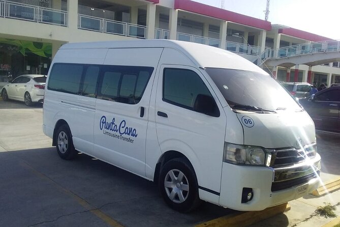 One Way Private Airport or Hotel Transfer Bavaro Hotel 1-6 Pax - Why flight delays usually don’t break this pickup