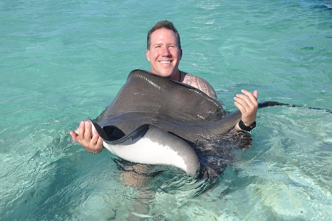 Parasailing, Snorkel Cruise & Virgen Beach from Punta Cana - Punta Cana parasailing plus reef snorkeling: how the day is built