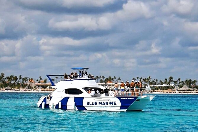Party Boat - Private groups, snorkeling - Open Bar. - Key things that make this Punta Cana boat day work