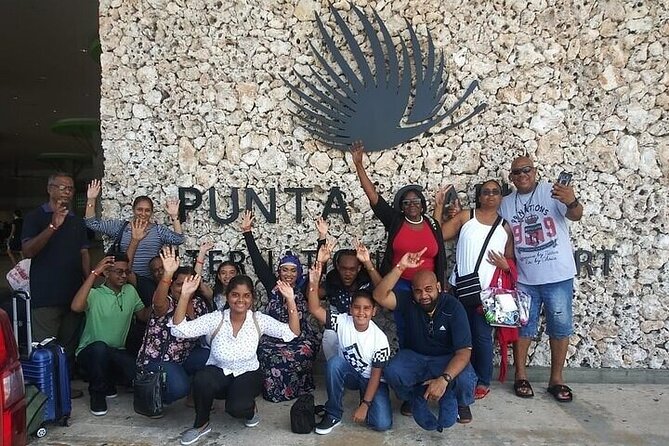 Private Punta Cana Airport Transfer from Hotels to Uvero Alto - Getting picked up at the airport: the exact meet-up rhythm