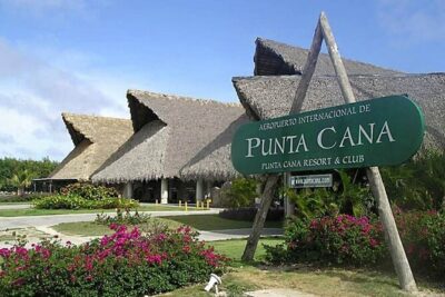 Private Punta Cana Airport Transfer to/from Hotels in Punta Cana - Where Your Driver Meets You: Terminals, Name Signs, and the Two Cafés