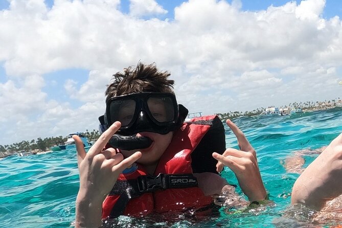 Punta Cana: Catamaran Tour, Reef Snorkeling and Unlimited Drinks! - Transportation and timing: where trips can feel smooth or messy