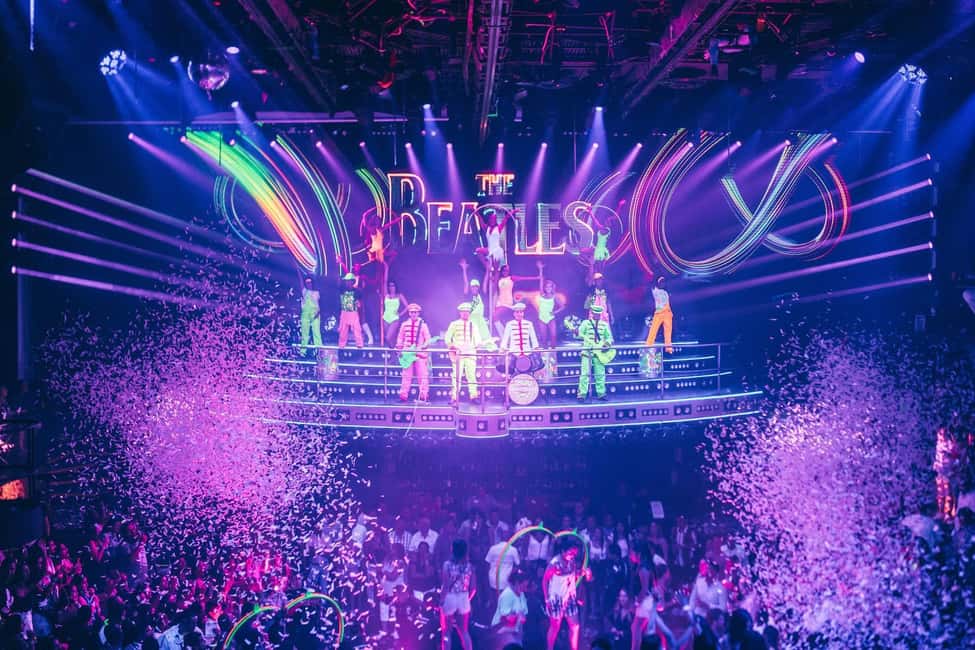 Punta Cana: CocoBongo Entry with Entertainment and Open Bar - Open bar reality: unlimited domestic drinks and the premium-bar fine print
