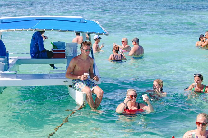 Punta Cana Exclusive Adults-Only Snorkel with Food and Drinks - Floating Bar and a Floating Kitchen: Food That’s Part of the Fun