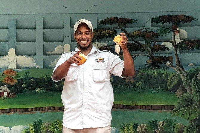 Punta Cana Monkeyland and Zipline Two Adventures in One Day - Monkeyland: Feeding Squirrel Monkeys (With Rules That Actually Make Sense)
