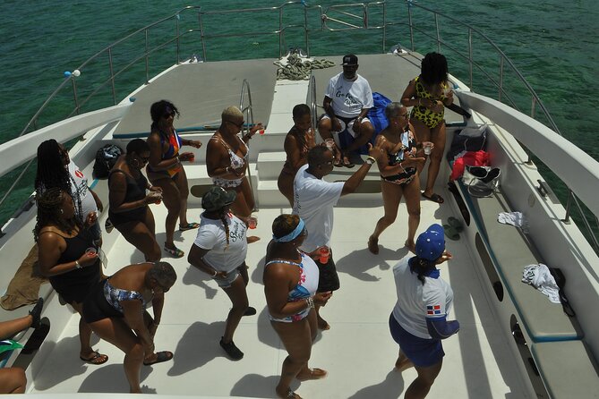 Punta Cana Party Boat Snorkeling with Music DJ and Open Bar - Transportation and pickup: the biggest make-or-break factor