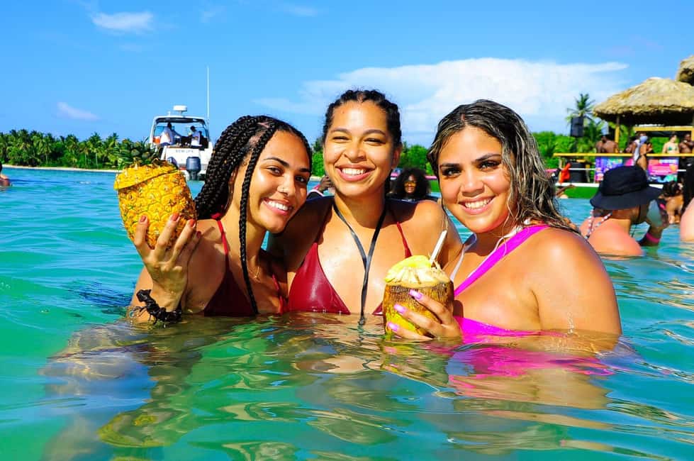 Punta Cana: Party Boat with Snorkeling, Open Bar And Hip Hop - Who this Punta Cana hip hop boat fits best