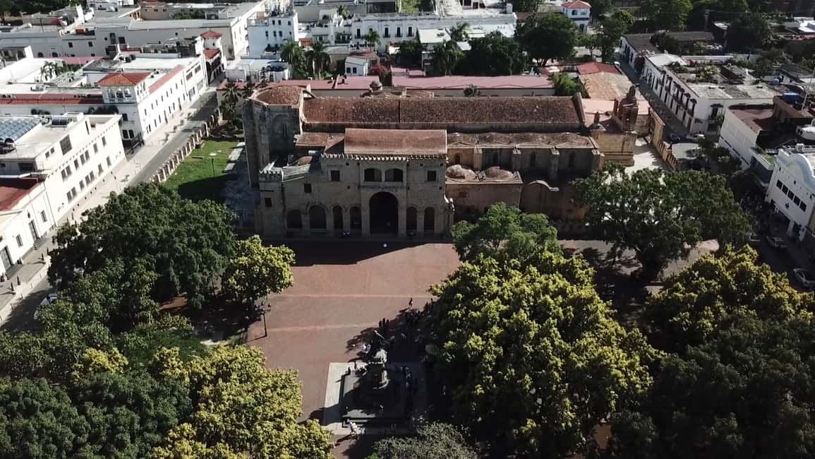 Punta Cana: Santo Domingo Day Trip with Tickets and Lunch - Guides and Audio: What Makes the Difference on This Tour