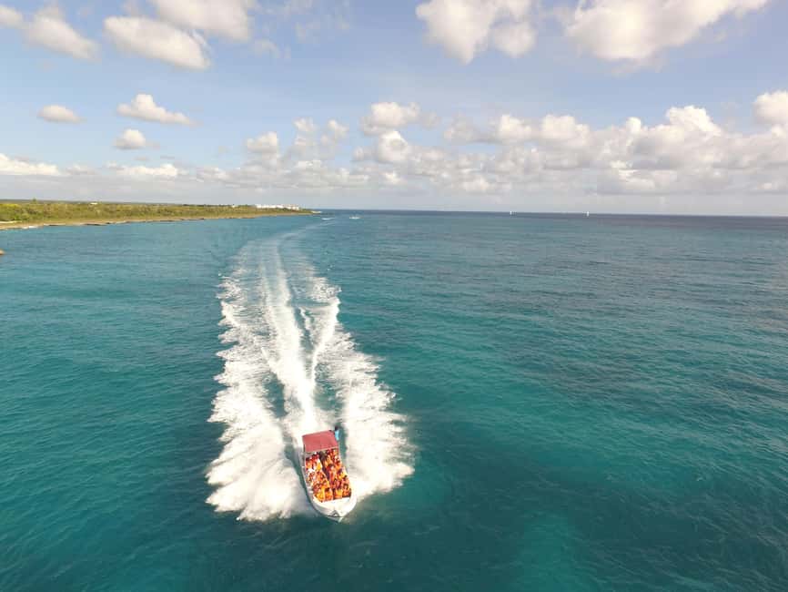 Punta Cana: Saona Island and Altos de Chavón Day Trip - Piscina Natural Saona: the biggest natural swimming pool stop