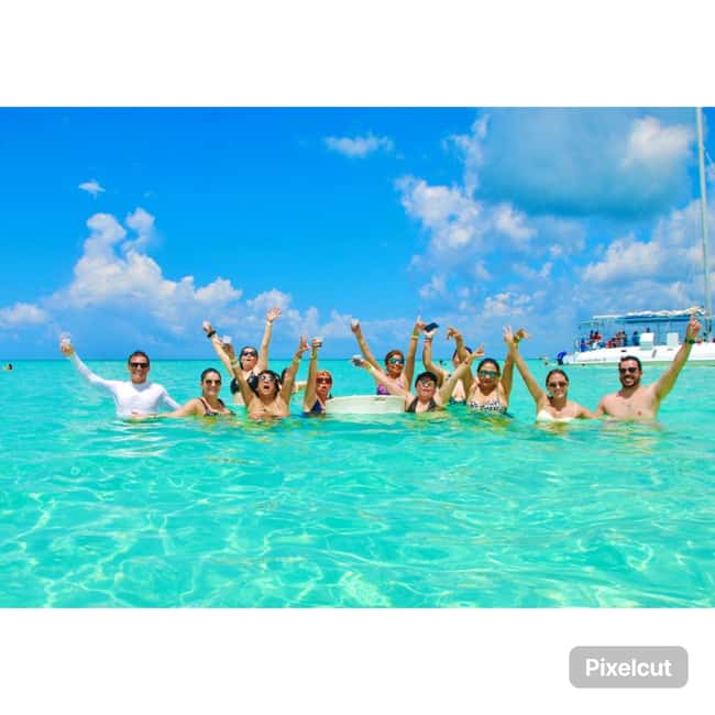 Punta Cana: Saona Island Tour with Lunch and Drinks - Natural pool vibes: the calm swim moment you shouldn’t rush