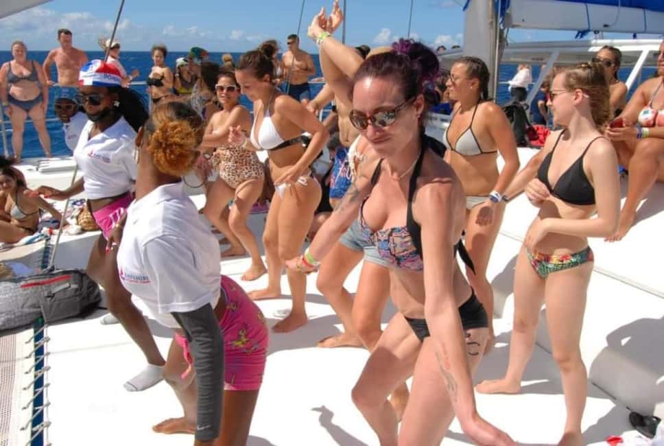 Saona Island: Catamaran/Speedboat Tour to a Dream Beach - Guide energy, music, and the human side of the tour