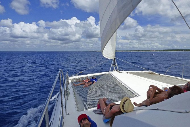 Saona Island small group and relax - luxury catamaran - After Lunch at Las Palmillas: Starfish in a Natural Swimming Pool Setting