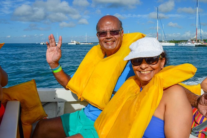 Saona Island Tour with Lunch and Pickup - Blue Lagoon Natural Pool Stop: Shallow Water, 45 Minutes, and Good Footwear Ideas