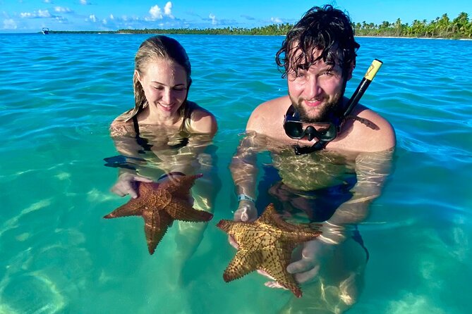Saona Private Tour with Own Guide and Transport from Punta Cana - The boat ride from Bayahibe: fast, safe, and covered (not catamaran time)