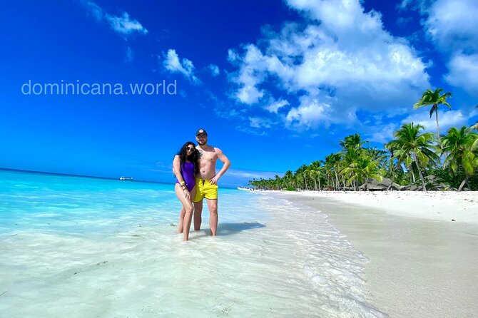 Saona Private Tour with Own Guide and Transport from Punta Cana - Lunch and drinks on the island: the fuel part feels built in