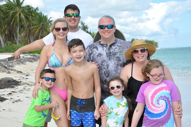 Small Group Snorkeling, Sharks & Stingrays Encounter by boat - Marine park encounter: manta rays and sharks, plus the stingray height rule