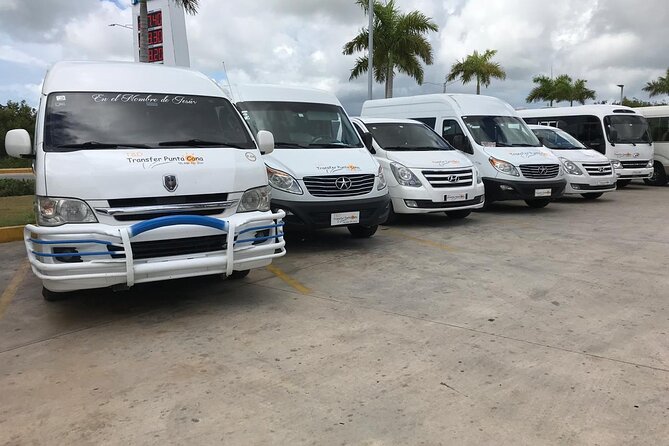 Transfers of 1-6 people Punta Cana area - Pickup at your Punta Cana hotel: finding the car fast