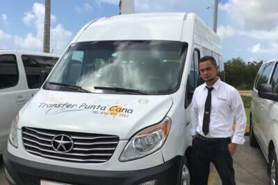Transfers of 1-6 people Punta Cana area - Safety seats and vehicle tracking: why that matters more than it sounds